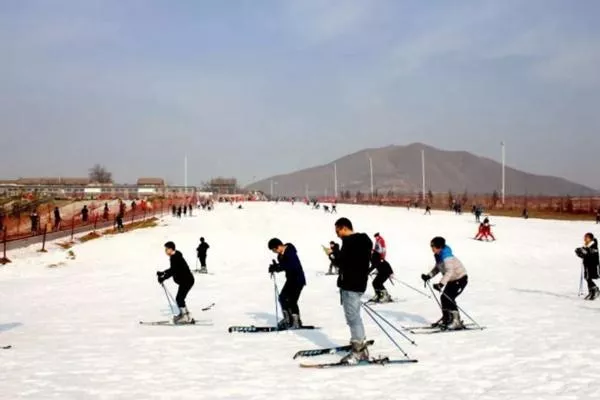 太白山滑雪場(chǎng)門票多少錢什么時(shí)候開(kāi)