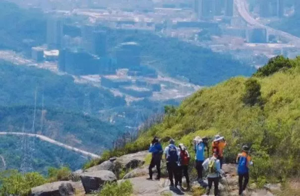 深圳打鼓嶺登山線路怎么走