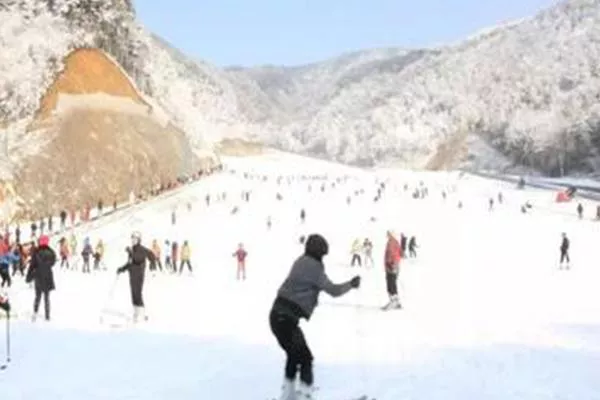 2021杭州大明山萬(wàn)松嶺滑雪場(chǎng)閉園公告